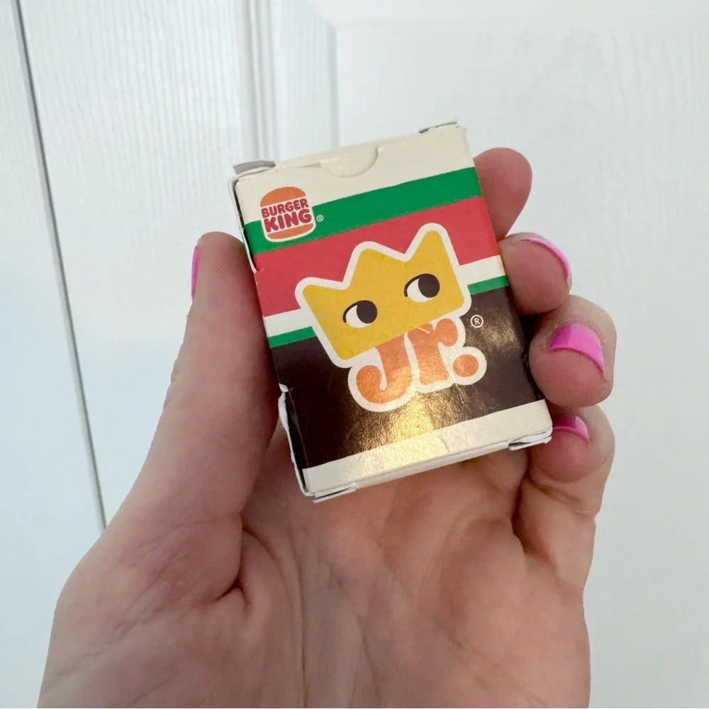 NIB Mini 90’s BURGER KING Go Fish Game